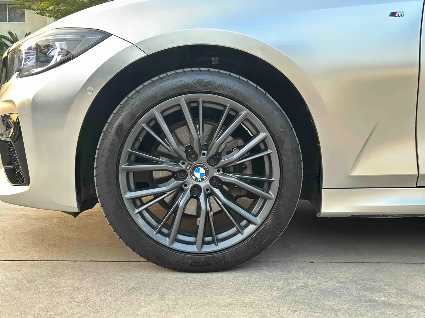 BMW 3 Series 2022 325Li M Sport Shadow Edition фото 14