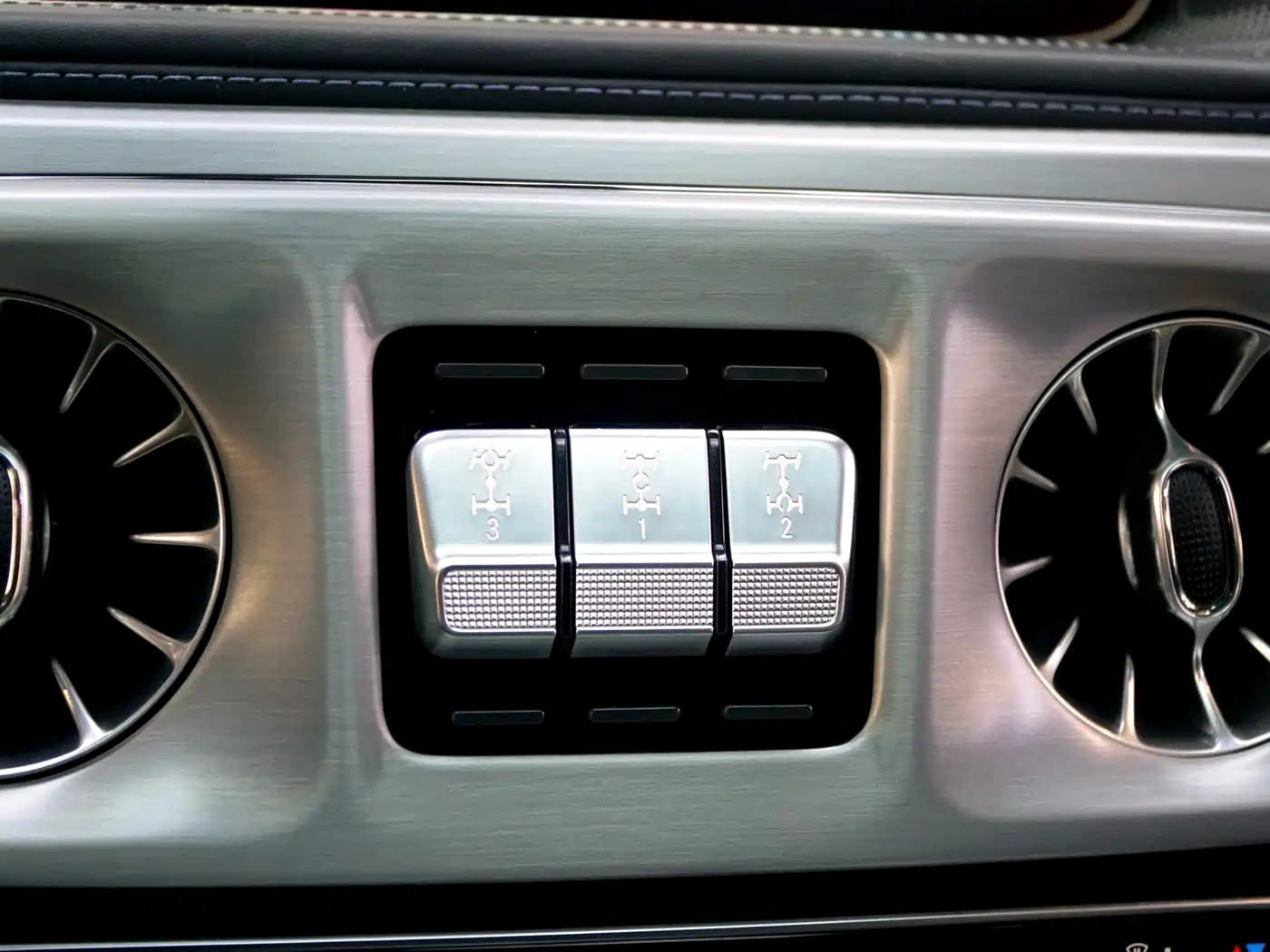 MERCEDES-BENZ G CLASS