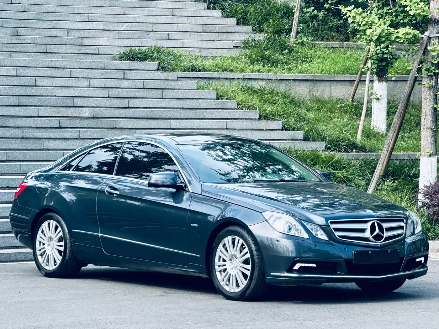Mercedes-Benz E-Class (Import) 2010 E 260 CGI Coupe фото 2