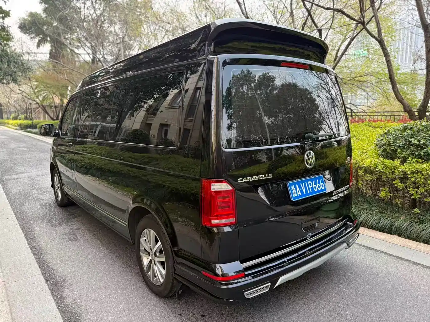 Volkswagen Caravelle 2018 2.0TSI 4WD Comfort Edition 7-Seater фото 4
