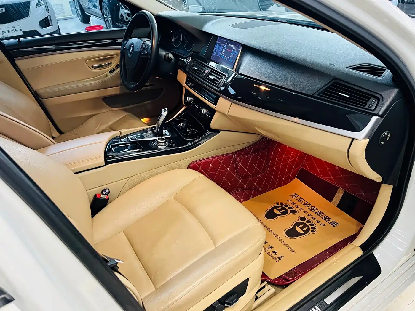 BMW 5 Series 2013 520Li Elegance фото 12