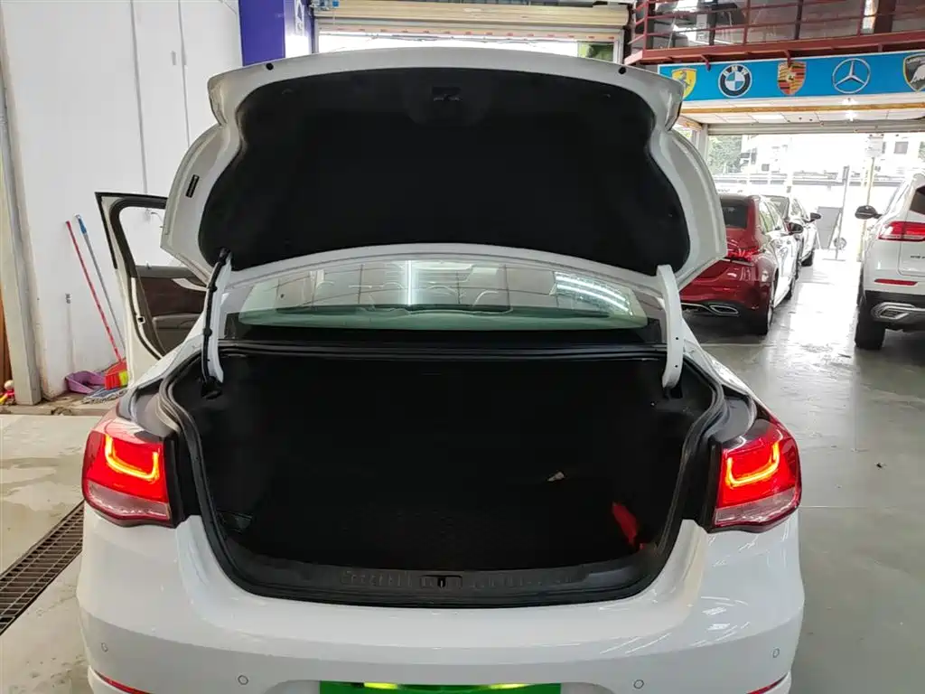Chevrolet Malibu 2018 530T Automatic Trend Edition фото 19