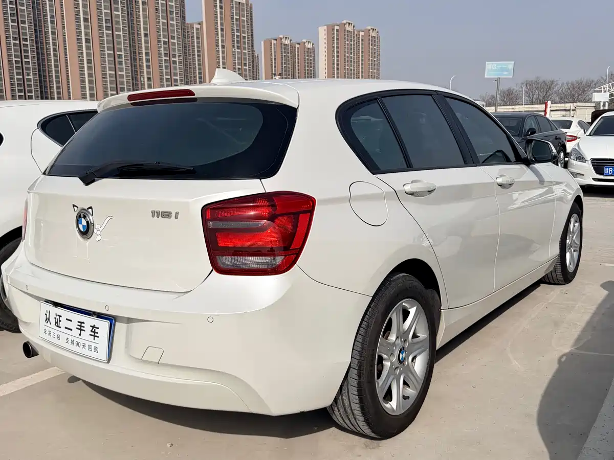 BMW 1 Series (Import) 2013 Facelift 116i Leading Model фото 4