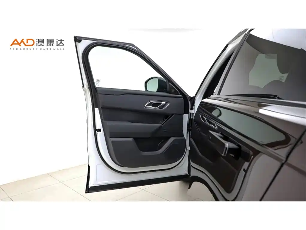 Land Rover Range Rover Velar 2024 Dynamic SE фото 10