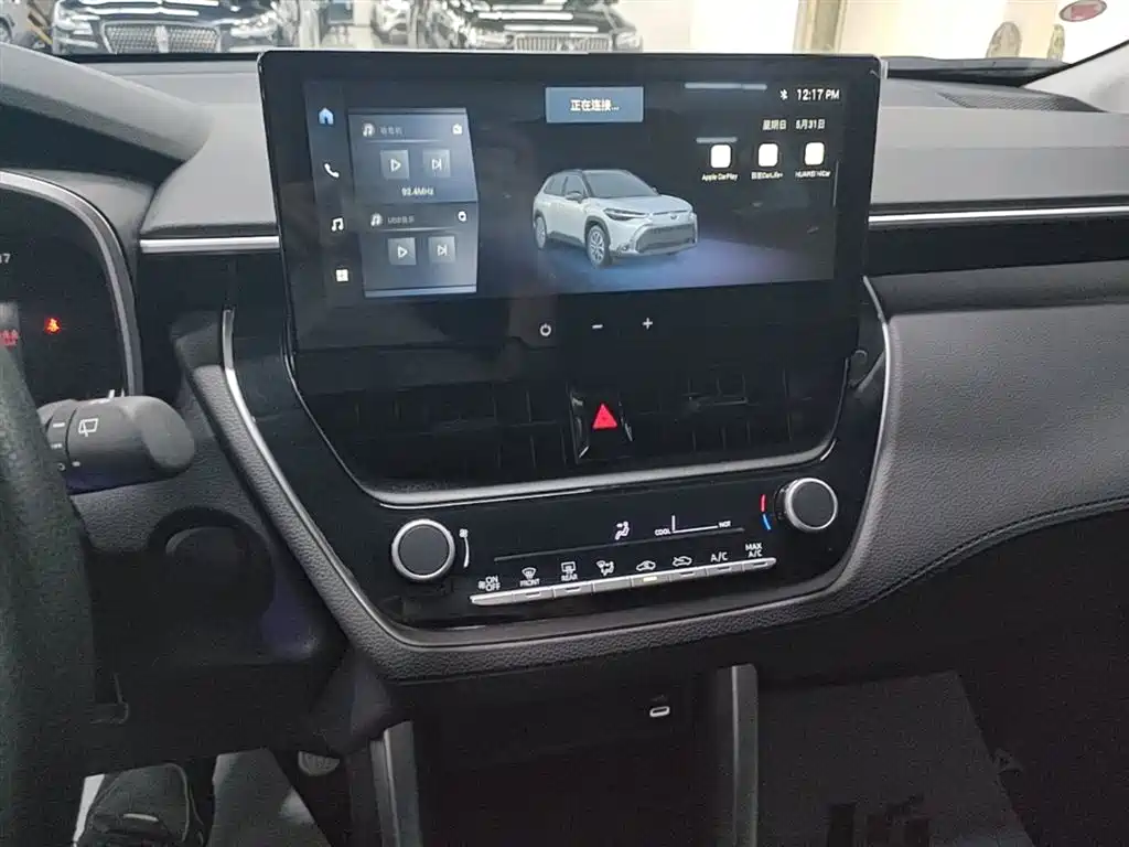 Toyota Frontlander 2024 2.0L CVT Elite Plus Edition фото 13