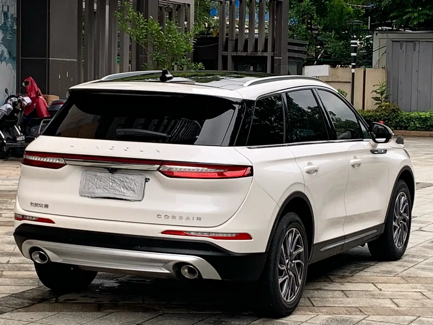 LINCOLN ADVENTURER