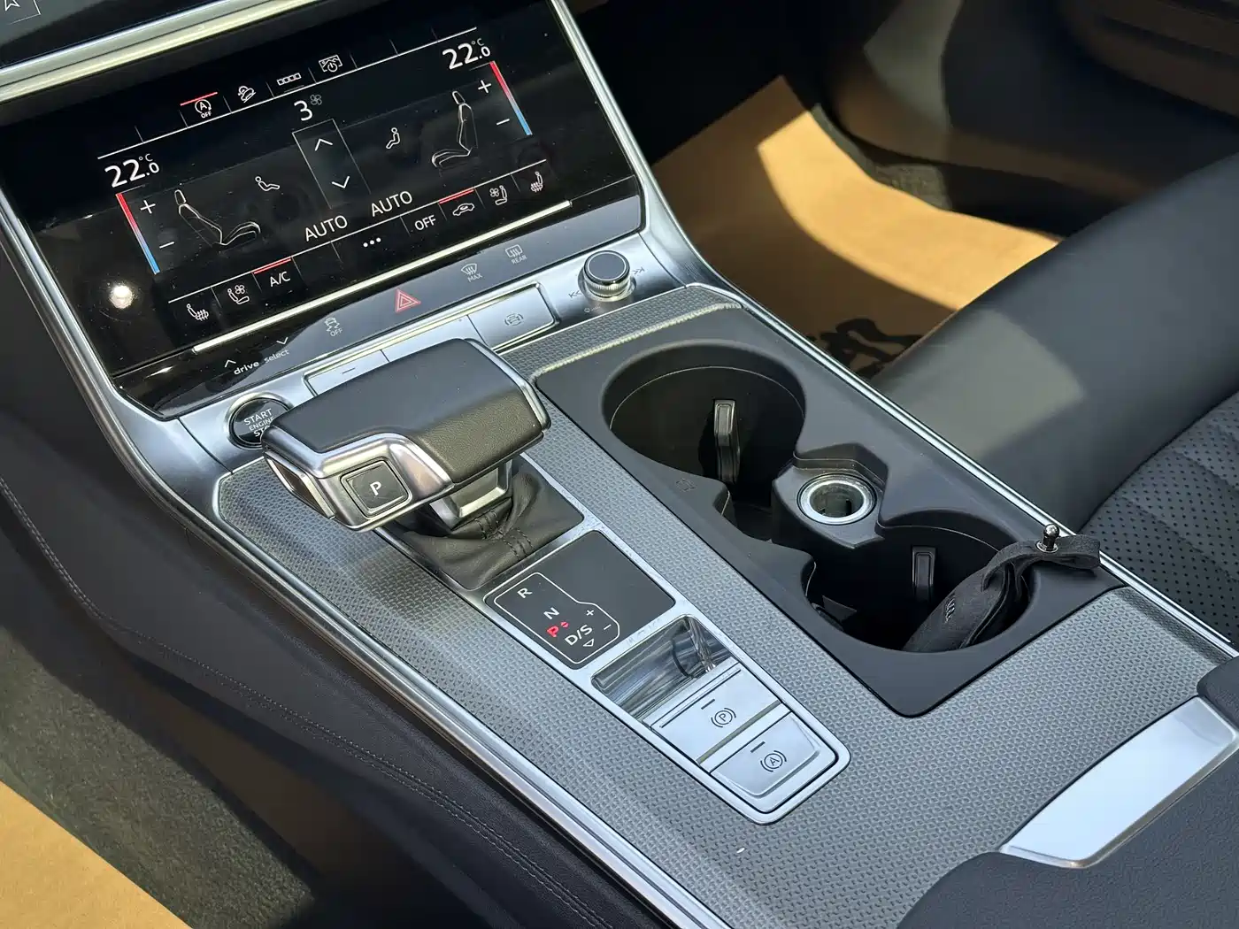 Audi A6 (Import) 2022 allroad quattro Explorer 55 TFSI Premium Off-road фото 13