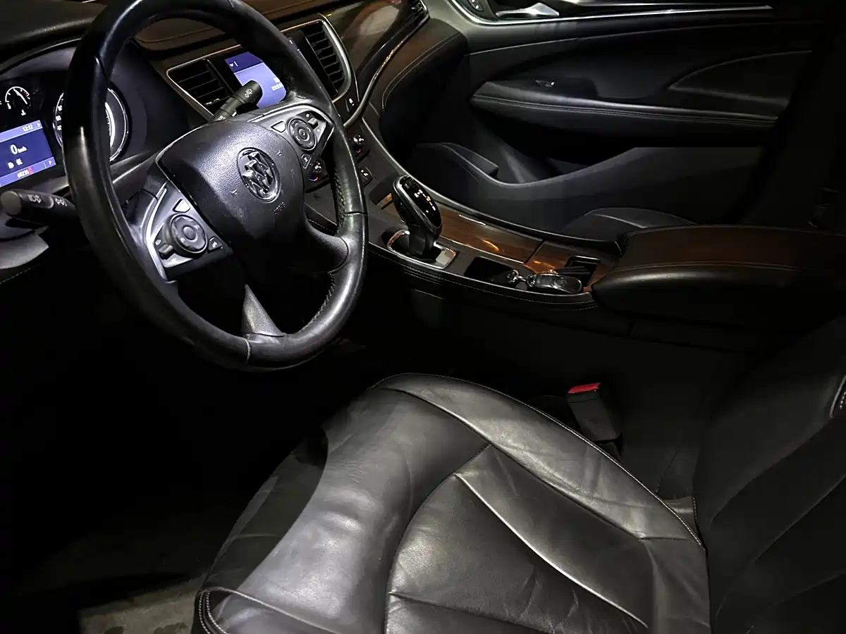 Buick LaCrosse 2019 28T Luxury Edition фото 5