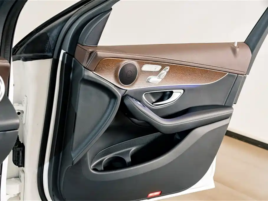 Mercedes-Benz GLC 2022 Facelift GLC 300 L 4MATIC Dynamic Collector's Edition фото 16