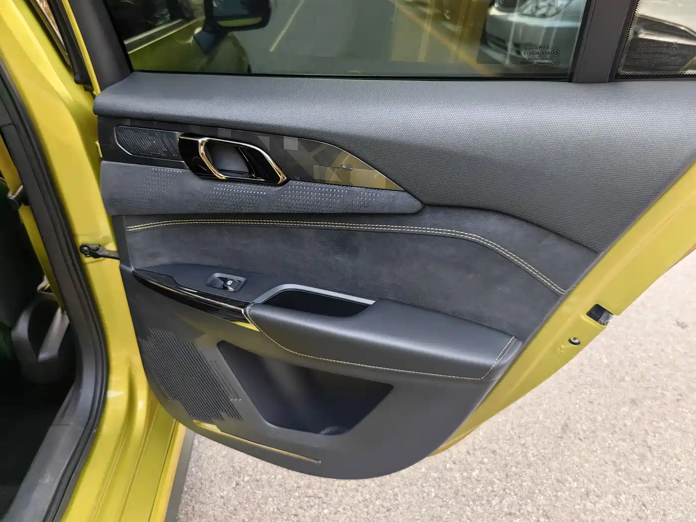 Lynk & Co 03 2020 03+ 2.0TD Auto Performance Package Edition фото 14