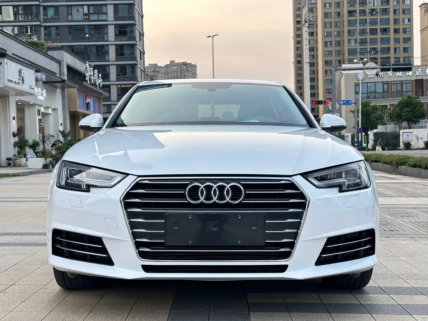 Audi A4L 2018 30th Anniversary 40 TFSI Progressive фото 3