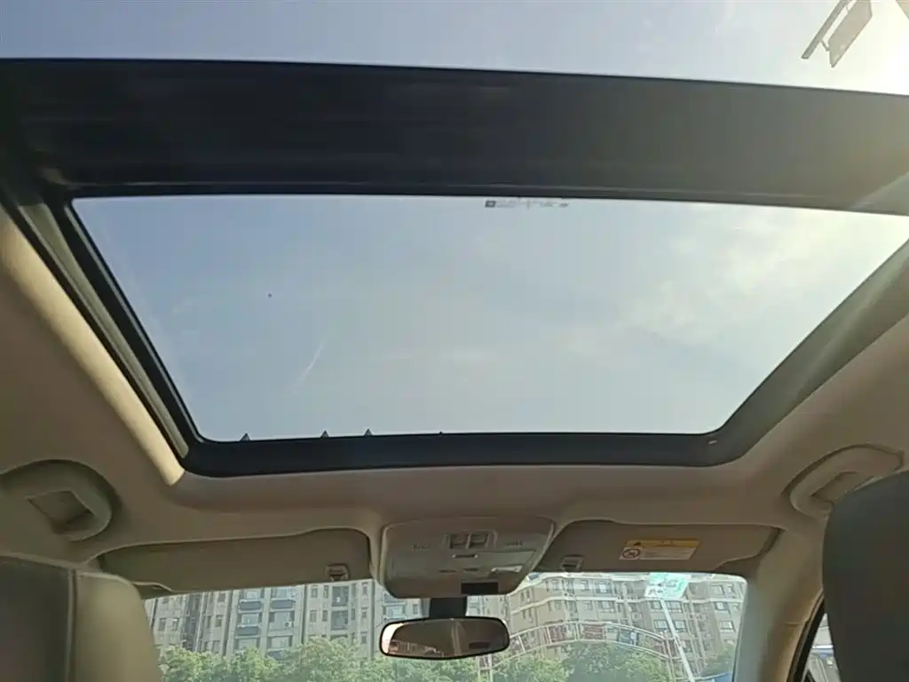Buick Envision Plus 2018 20T 2WD Leading фото 18