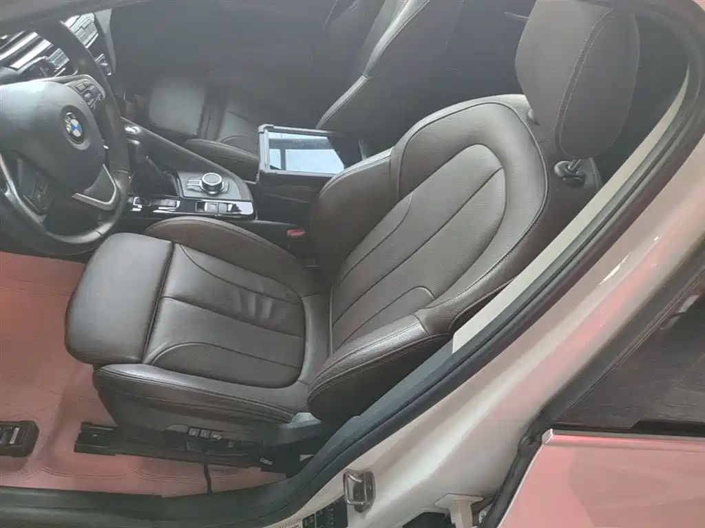 BMW X1 2019 xDrive20Li Premium Model фото 14