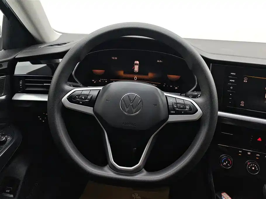 Volkswagen Passat 2025 Outstanding 280TSI Business Edition фото 15