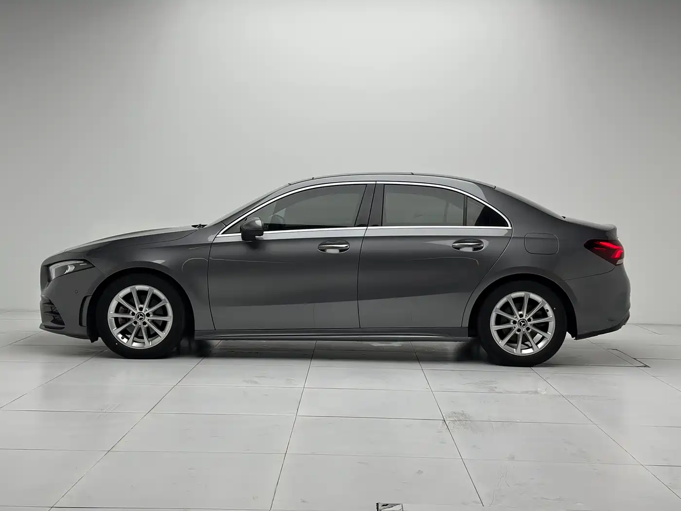 Mercedes-Benz A-Class 2020 A 200 L Sport Sedan фото 24