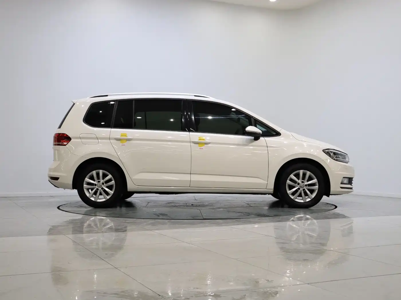 Volkswagen Touran 2016 Touran L 280TSI DSG Elegance фото 2