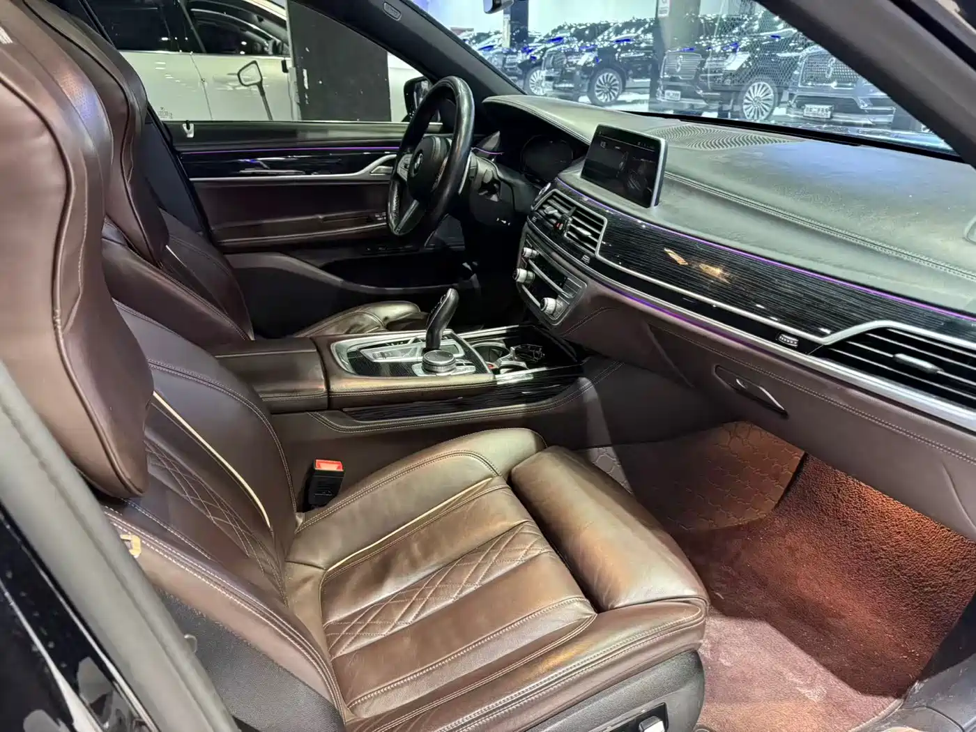 BMW 7 Series 2021 Model 730Li M Sport Package фото 14