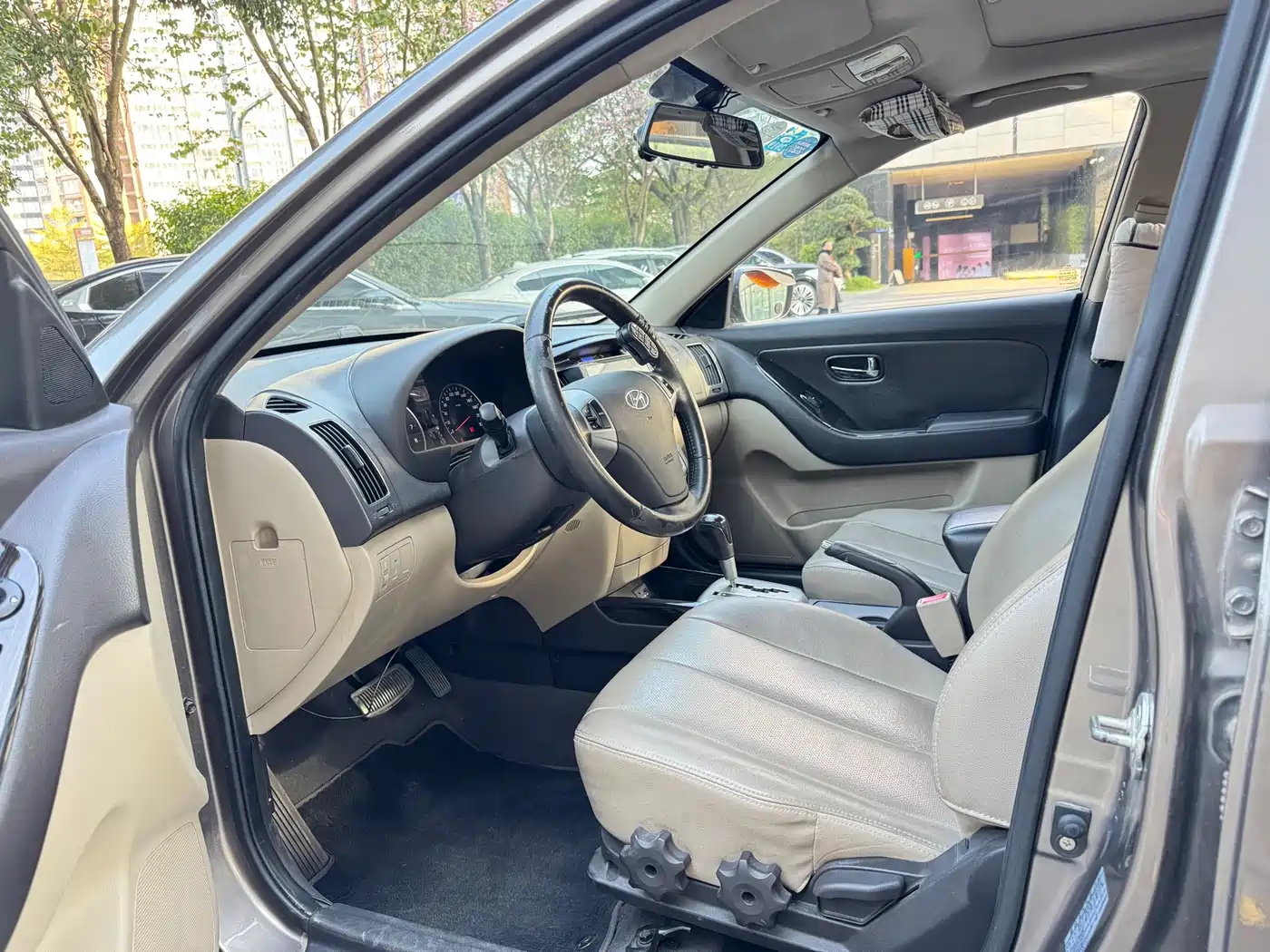 Hyundai Elantra 2011 1.6L Automatic Comfort фото 9