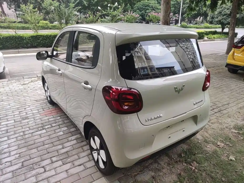 Wuling Motors Hongguang MINIEV 2026 2025 4-Door Advanced