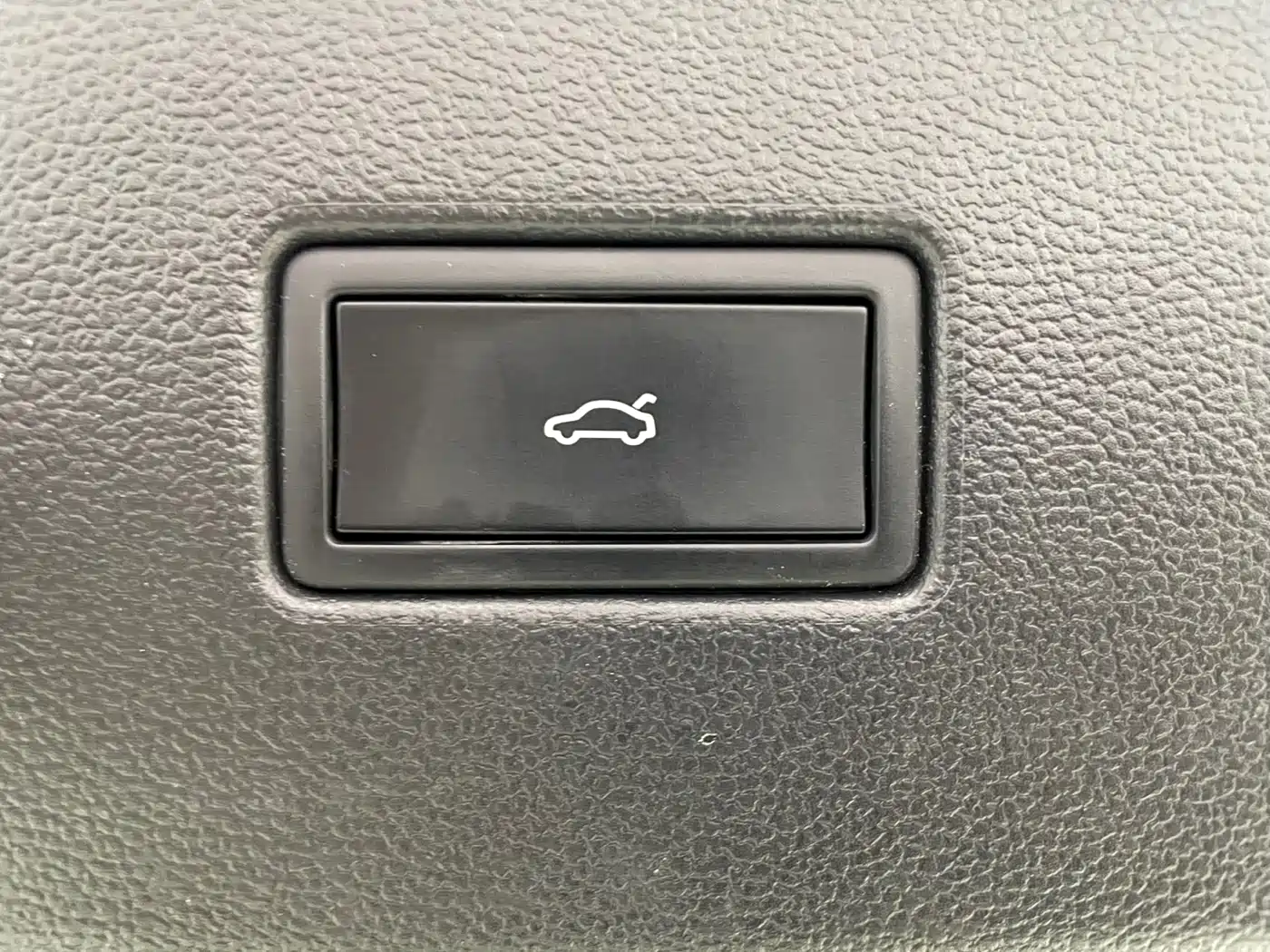 Volkswagen Tayron 2022 280TSI 2WD Luxury Smart Connect Edition фото 19