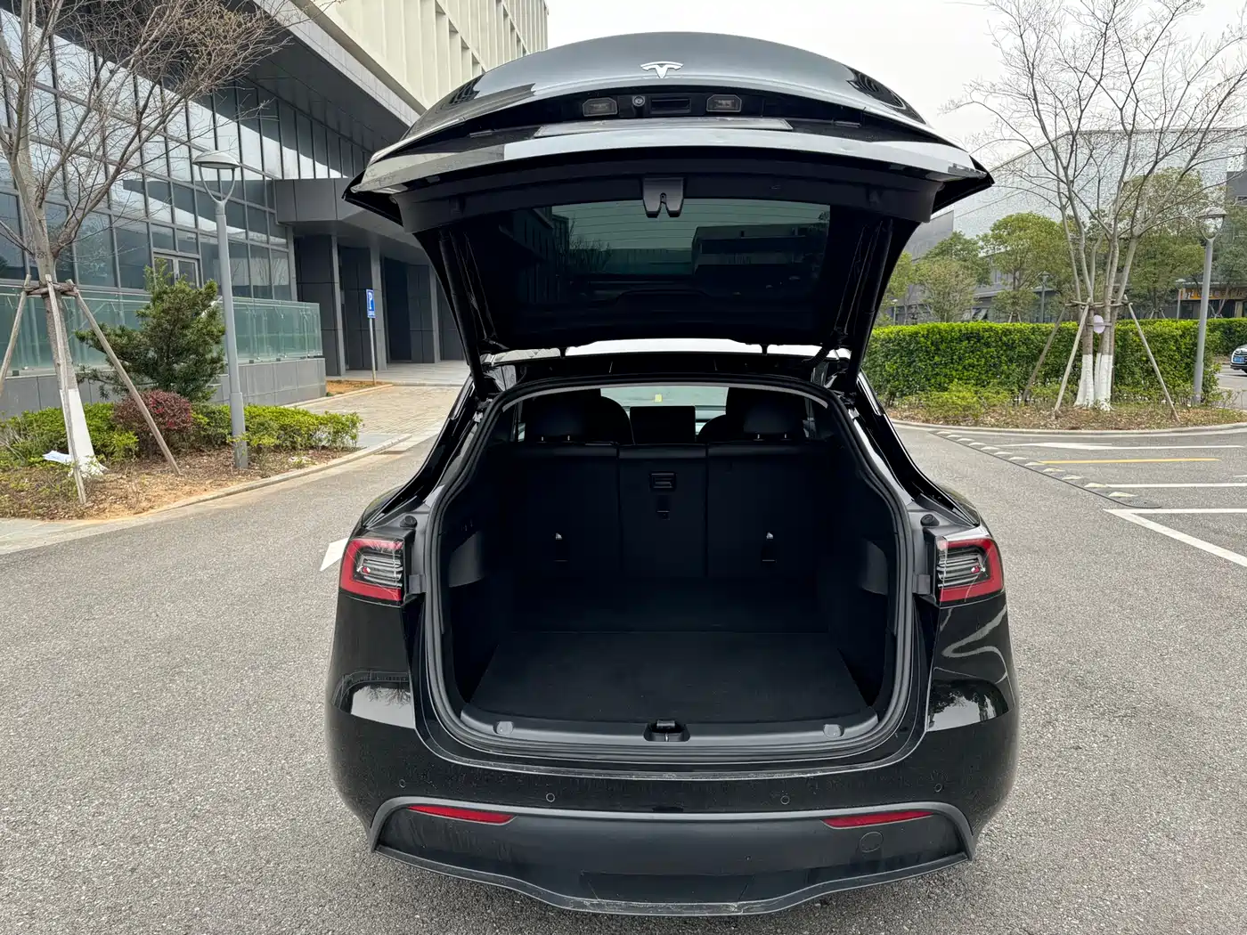Tesla Model Y 2023 Rear-Wheel Drive Edition фото 15