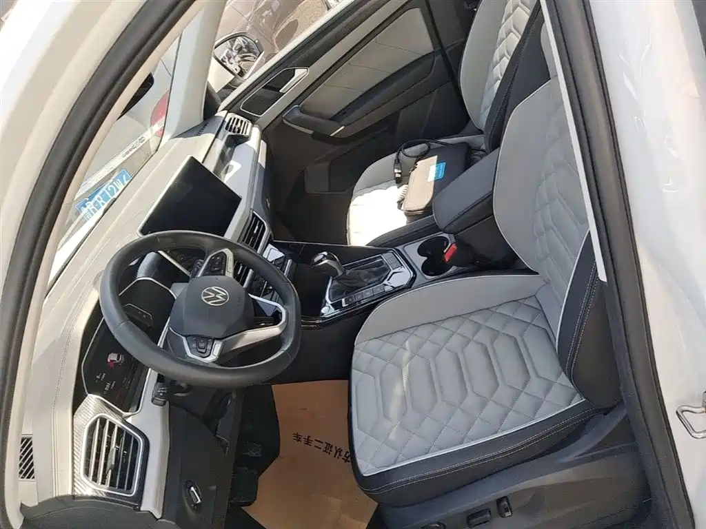 Volkswagen Tayron 2023 300TSI 2WD Luxury Plus Advanced Edition фото 15
