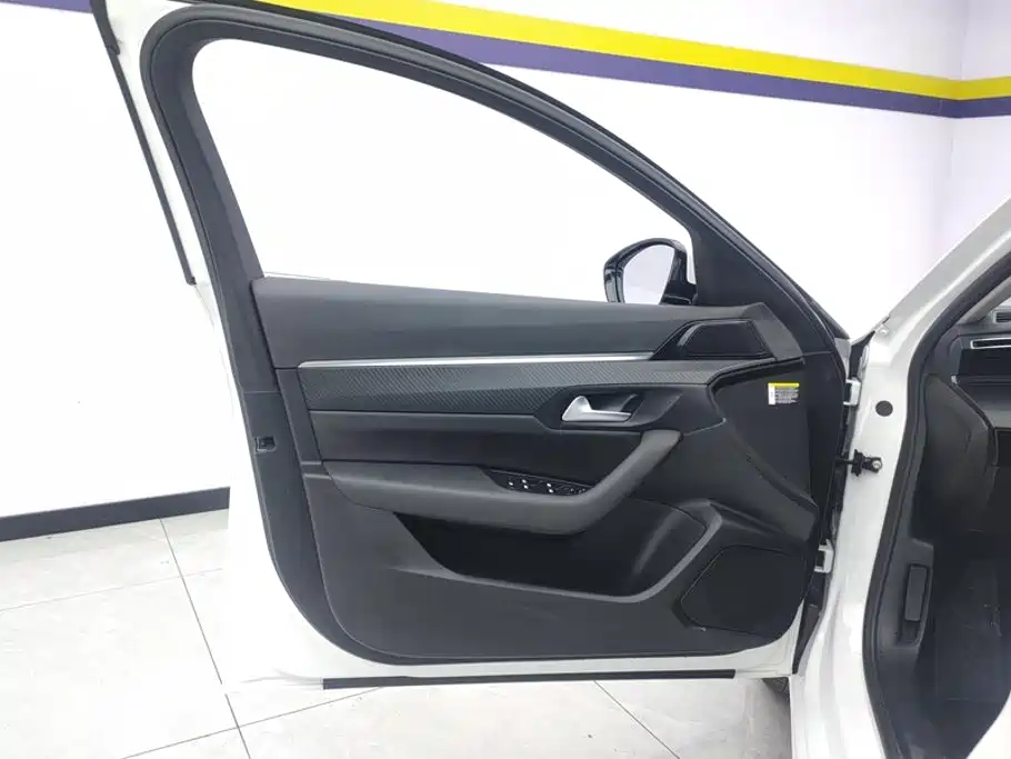 Фото 7 - Peugeot 508