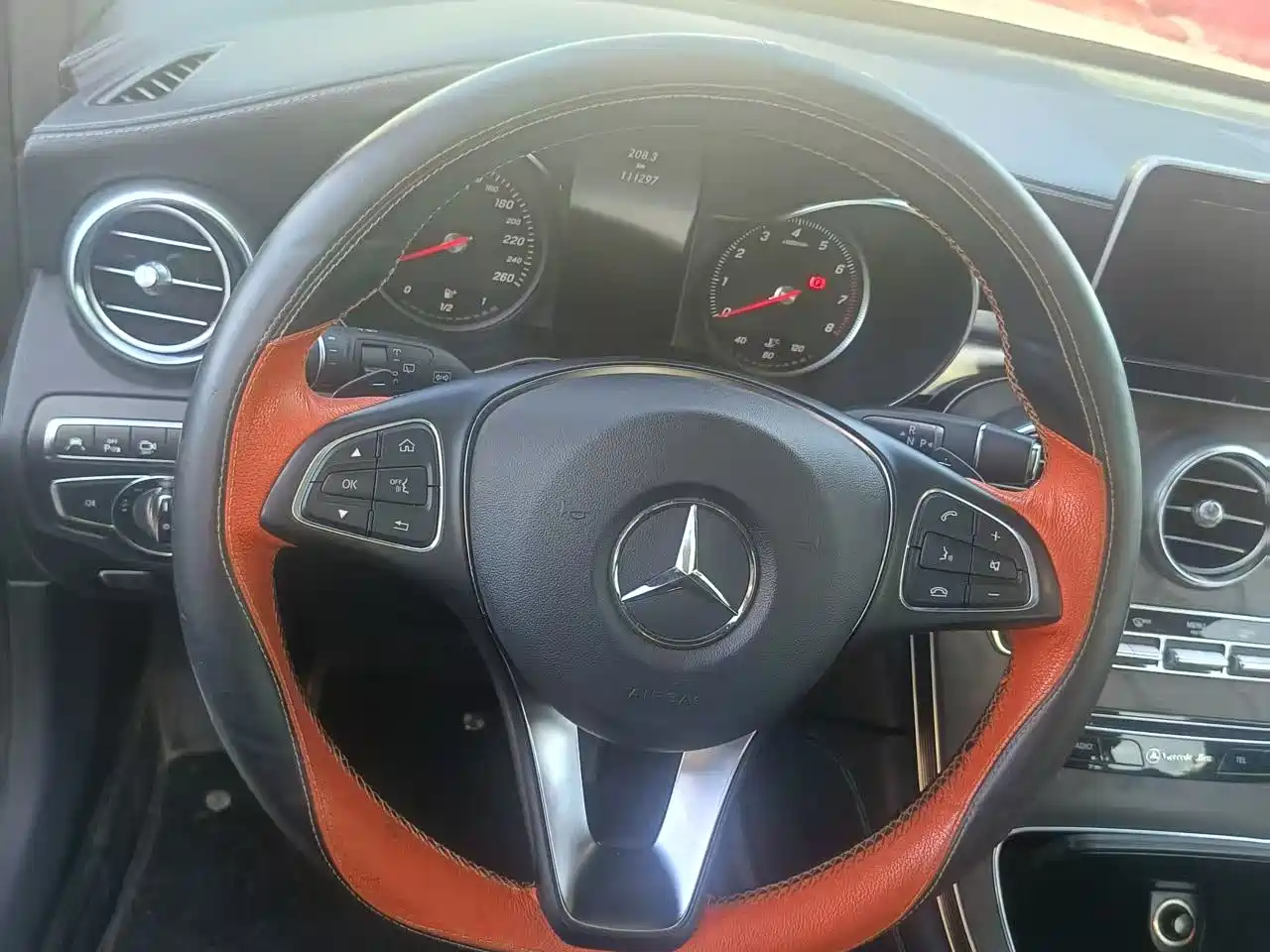 Mercedes-Benz GLC 2017 GLC 300 4MATIC Dynamic фото 9