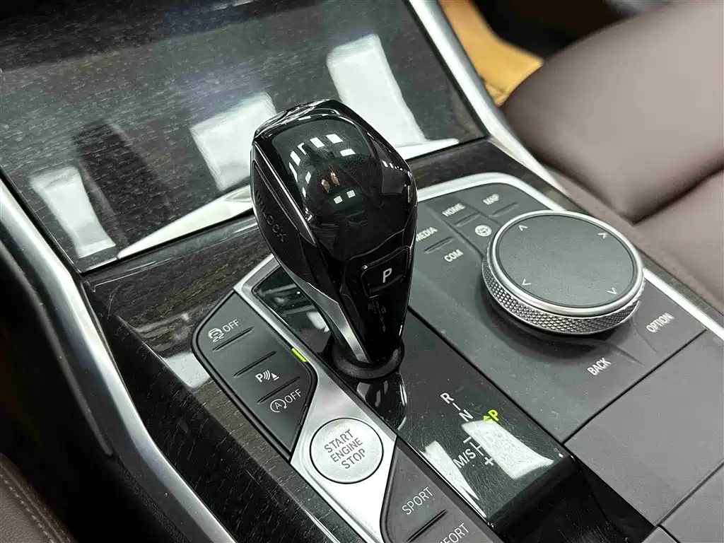 BMW 3 Series 2020 Facelift 325Li M Sport Package фото 14