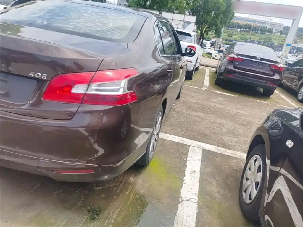 Peugeot 408 2014 1.8L Automatic Luxury Edition фото 8