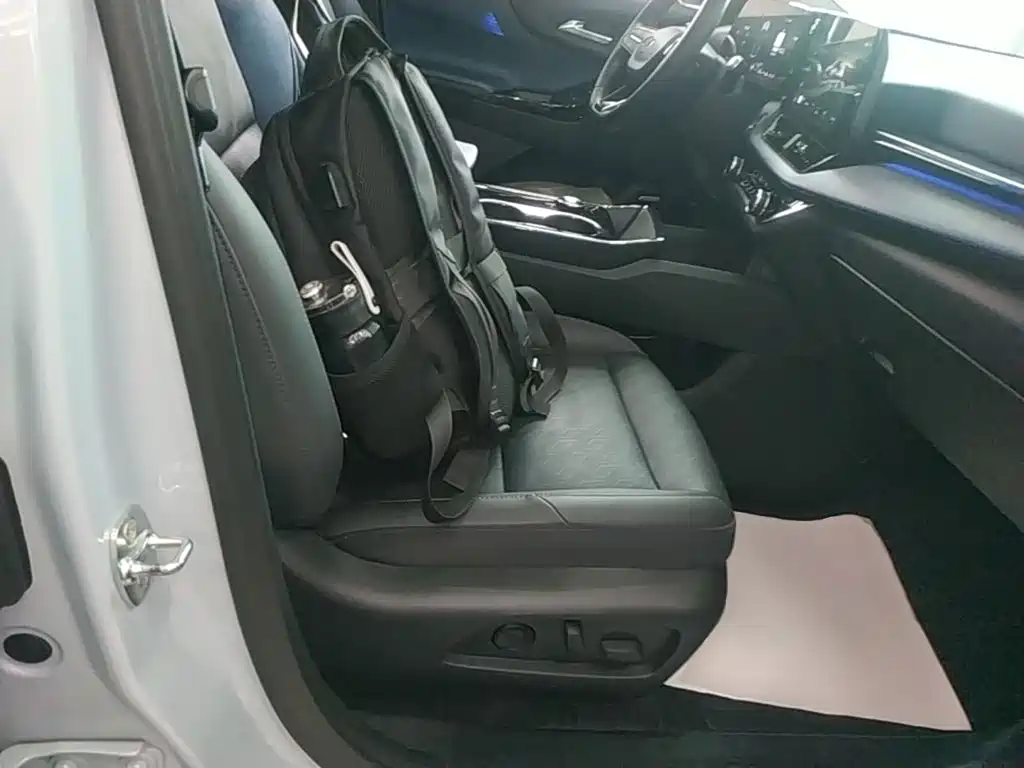 Chevrolet Equinox Plus 2024 2024 102km RS Ultimate Edition
