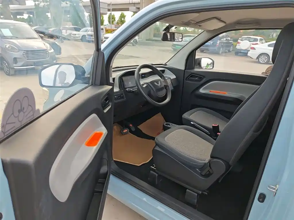 WULING AUTOMOBILE HONGGUANG MINIEV