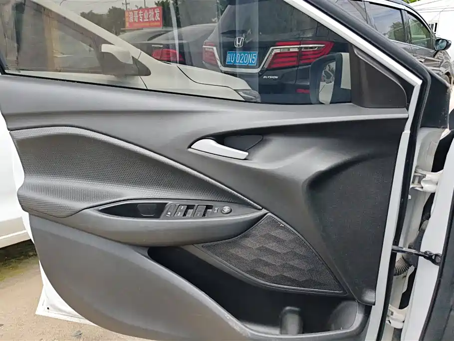 Chevrolet Cavalier 2021 Redline 325T Auto Trend Edition фото 7