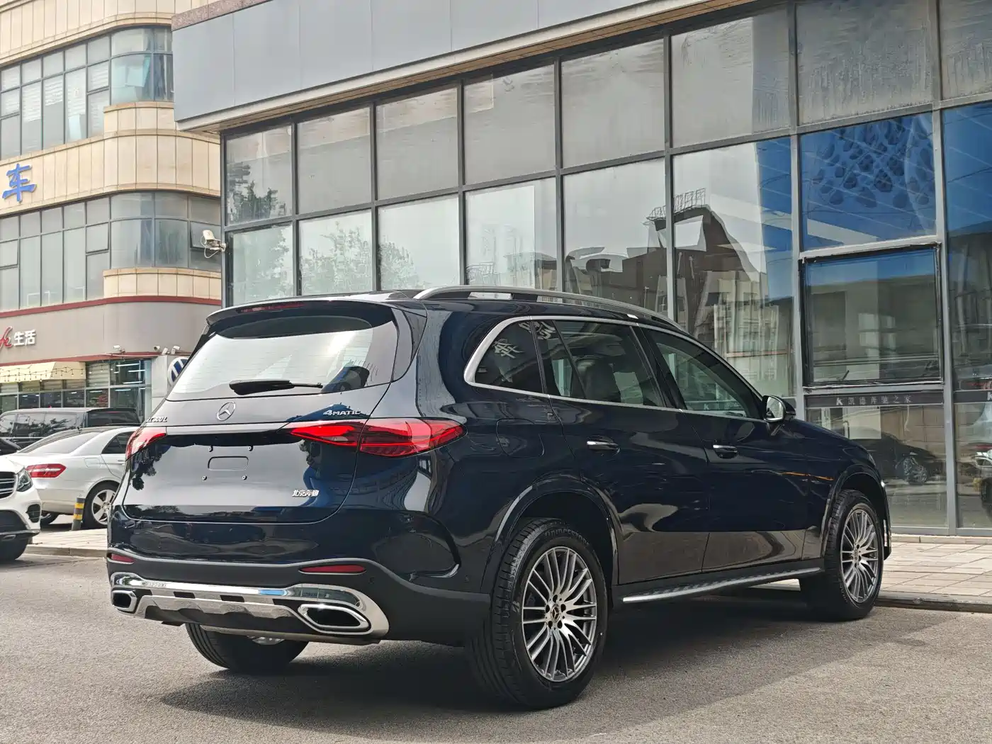 Mercedes-Benz GLC 2026 GLC 300 L 4MATIC Sport 7-Seater фото 8