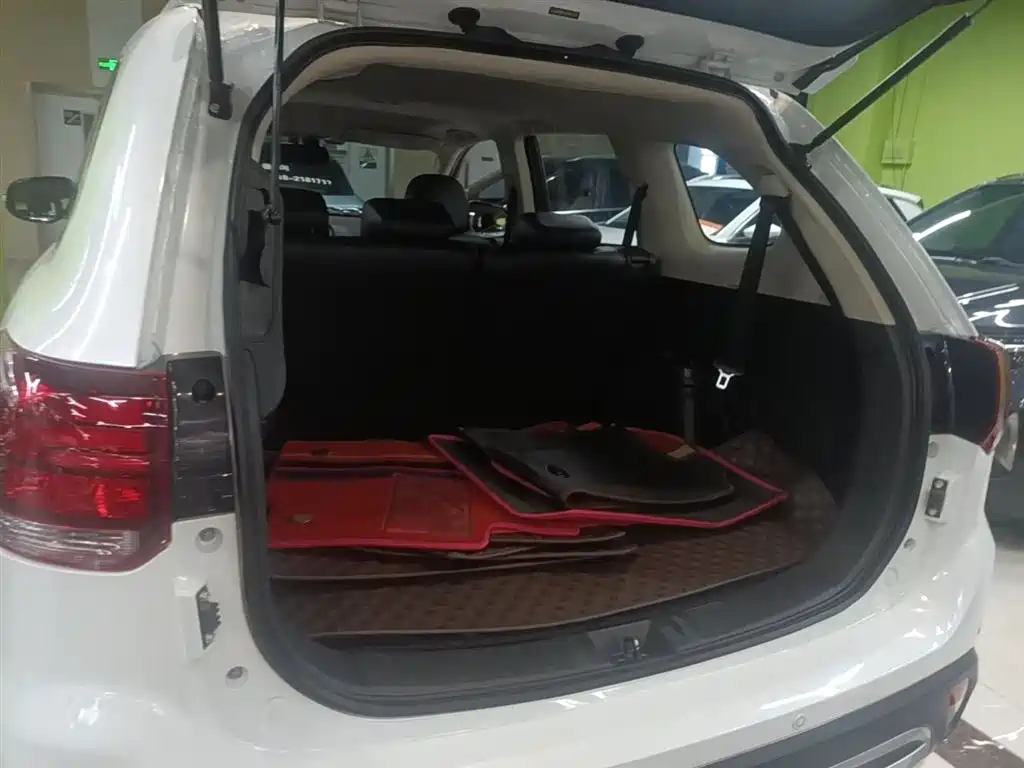 Mitsubishi Outlander 2019 2.4L 4WD Deluxe Edition 7-Seater China VI фото 19