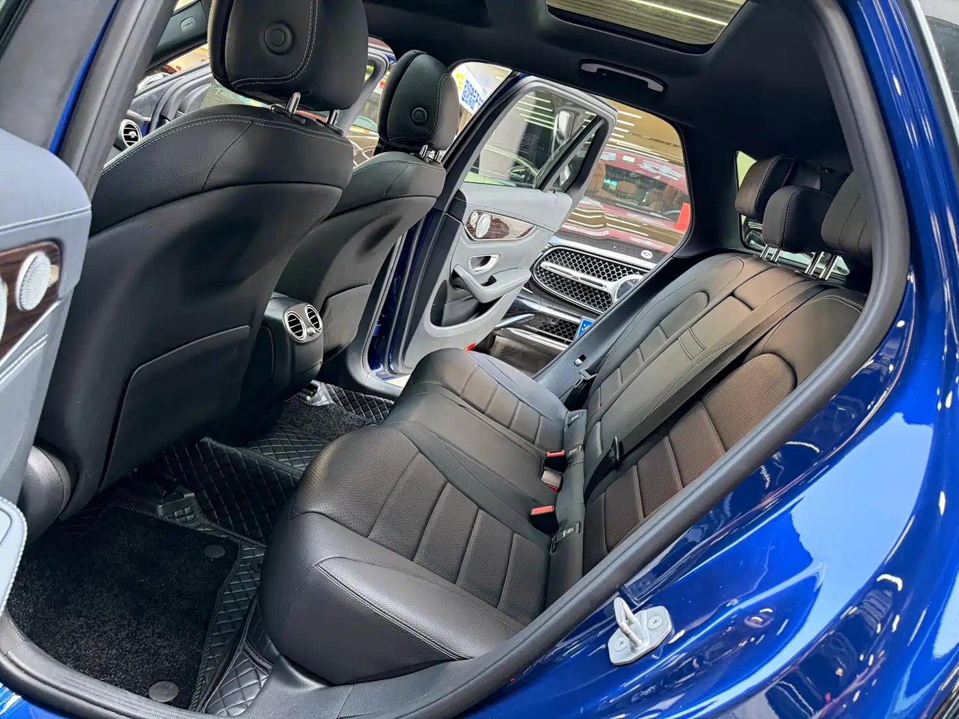 Mercedes-Benz GLC 2018 GLC 260 4MATIC Dynamic фото 13