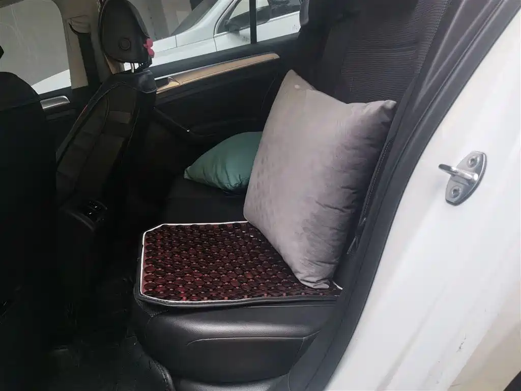 Volkswagen Golf 2018 230TSI Automatic Comfort фото 18