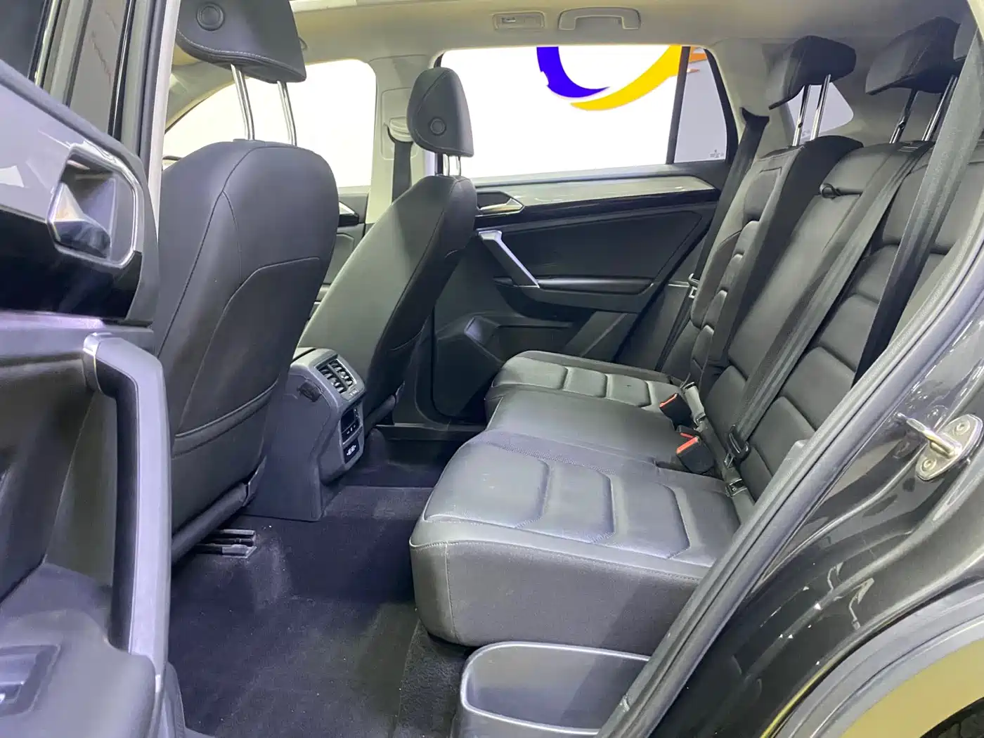 Volkswagen Tayron 2022 280TSI 2WD Luxury Smart Connect Edition фото 9