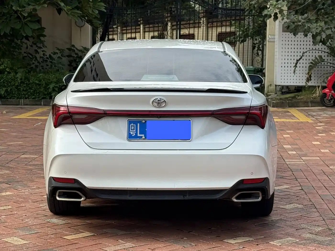 Toyota Avalon 2020 2019 2.0L XLE Premium Edition (China VI)