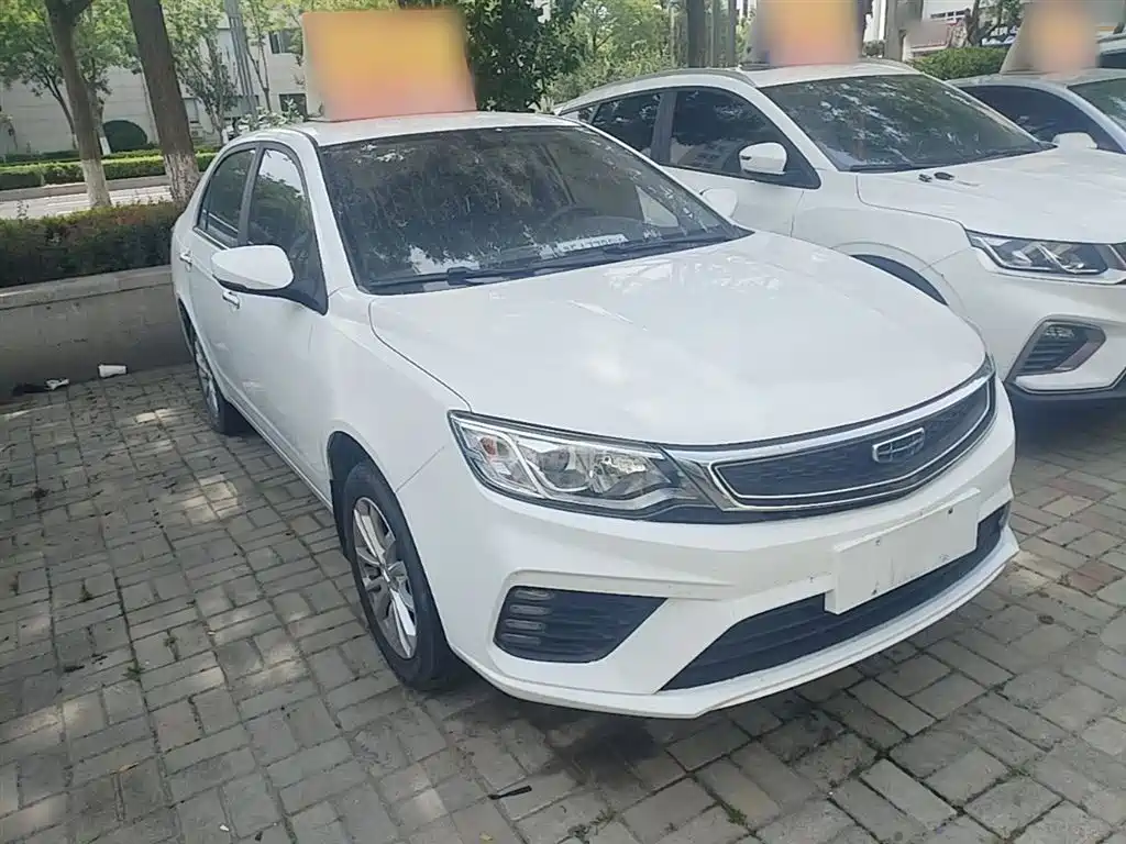 Фото 4 - Geely Vision