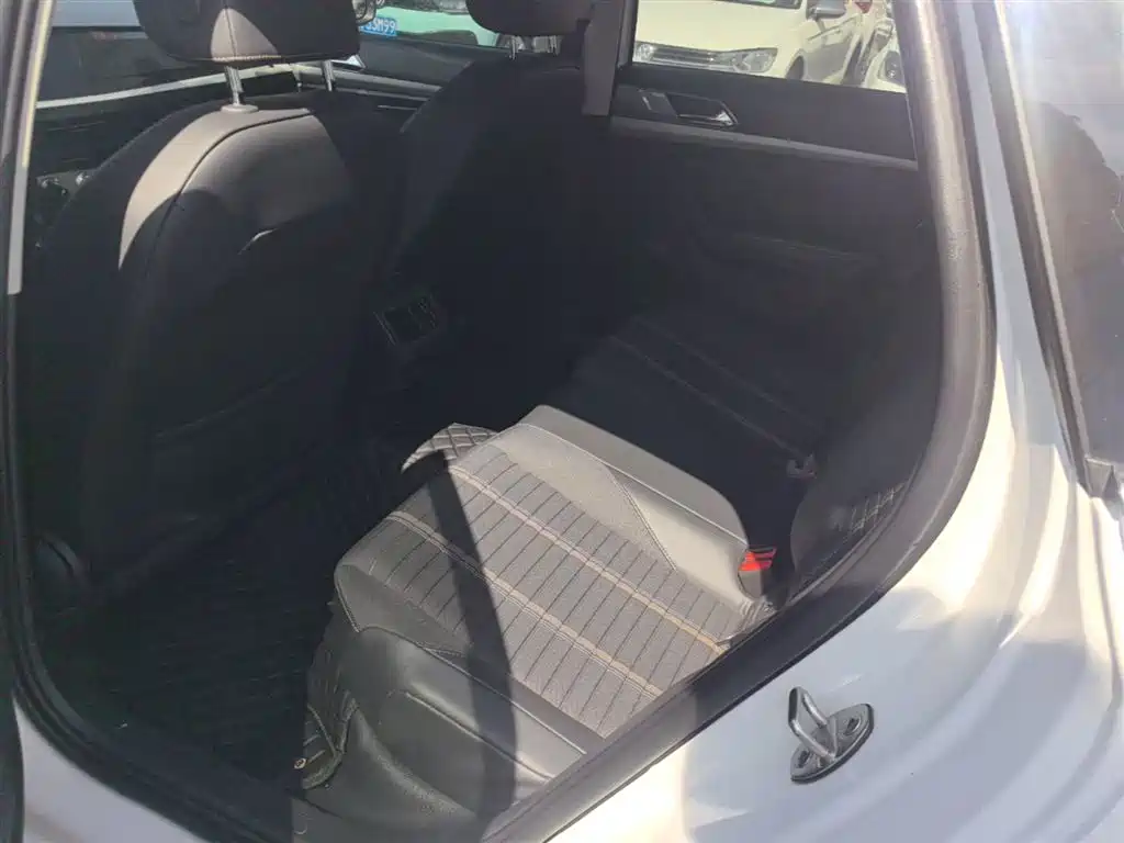Volkswagen Lavida 2022 280TSI DSG Comfort Edition фото 17
