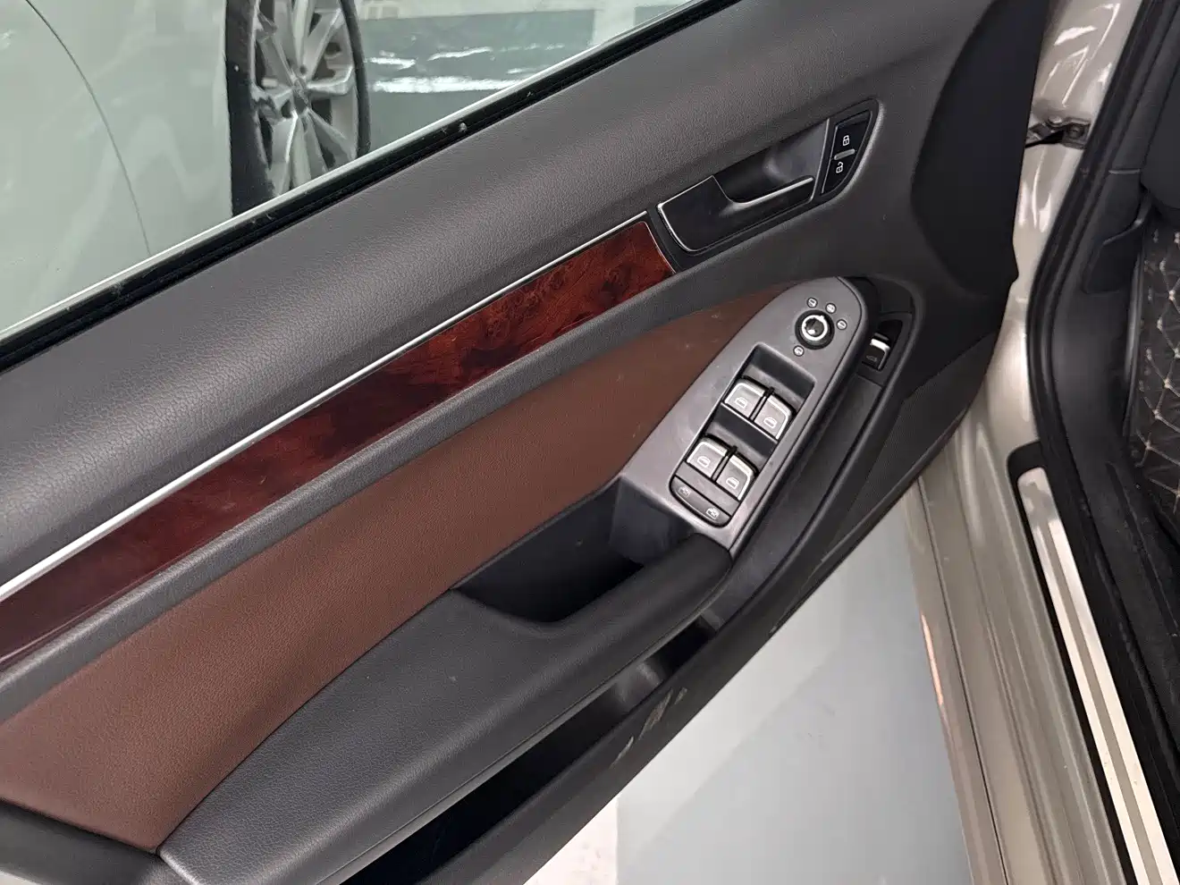 Audi A4L 2015 35 TFSI Auto Comfort фото 14