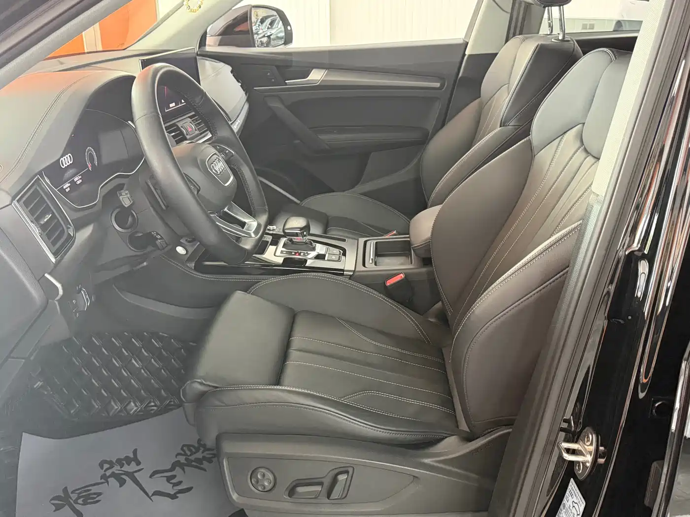 Audi Q5L 2021 40 TFSI Fashion Dynamic фото 4