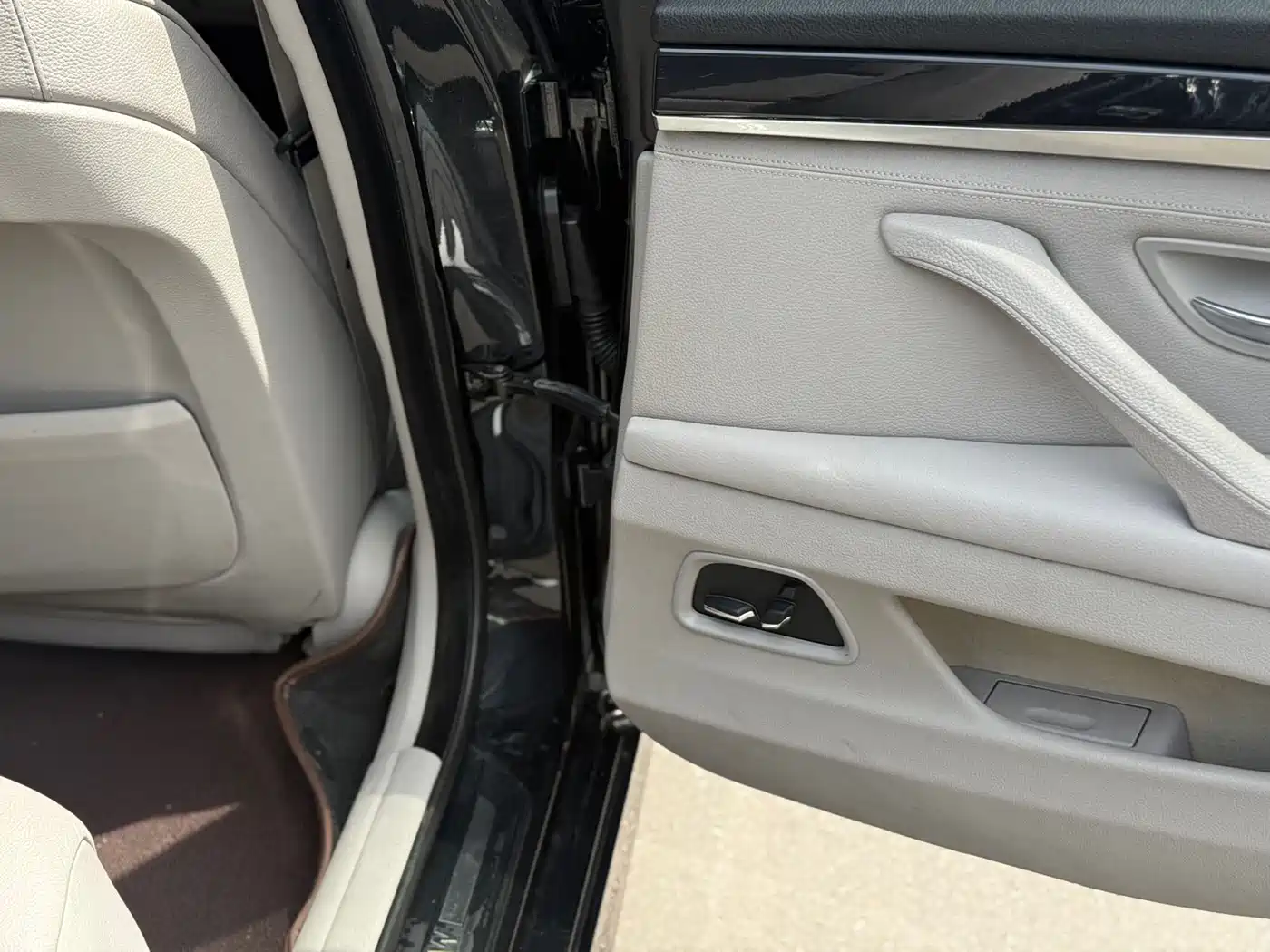 BMW 5 Series 2012 520Li Elegance фото 11