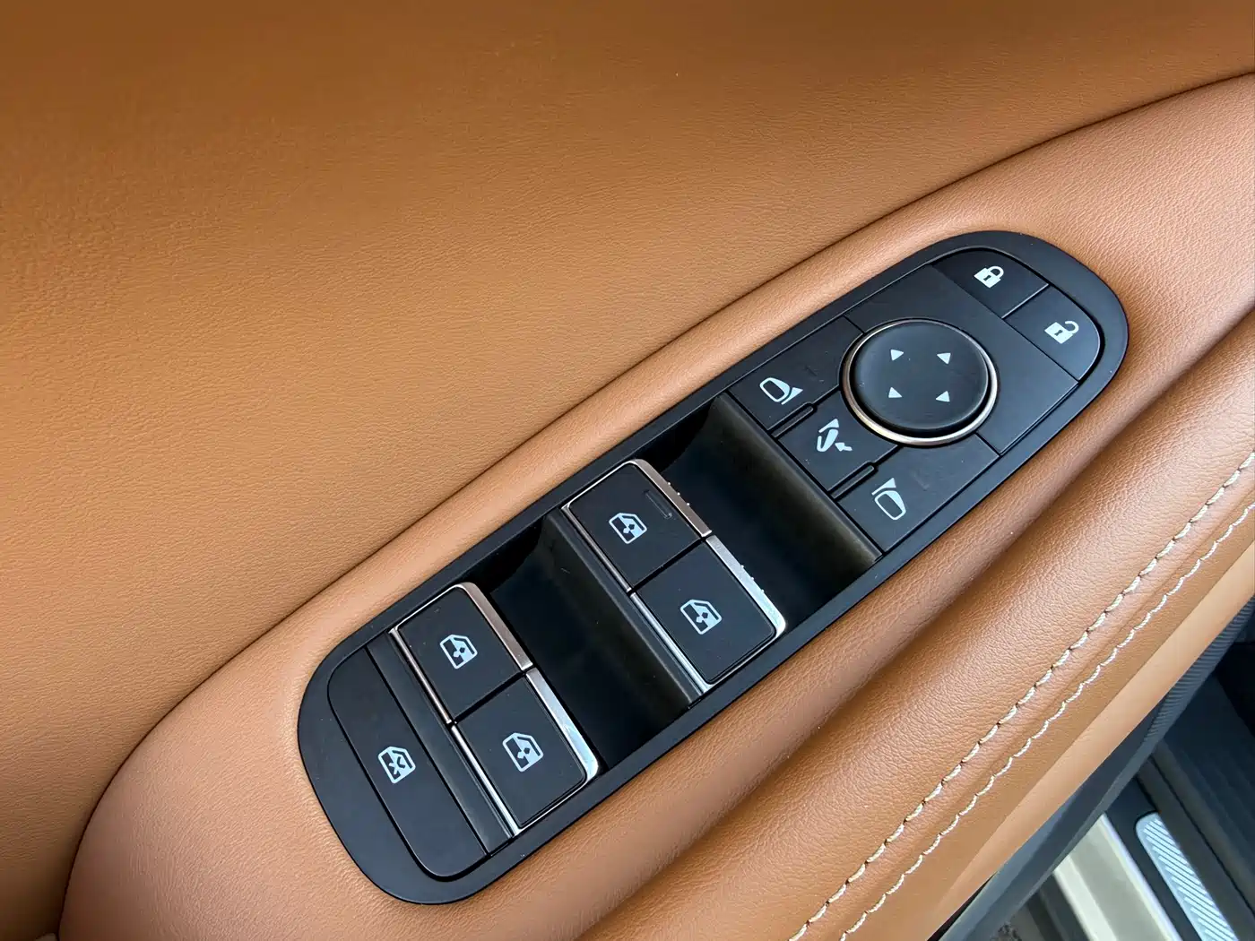 Infiniti QX60 2024 2.0T AWD Premium Edition фото 11