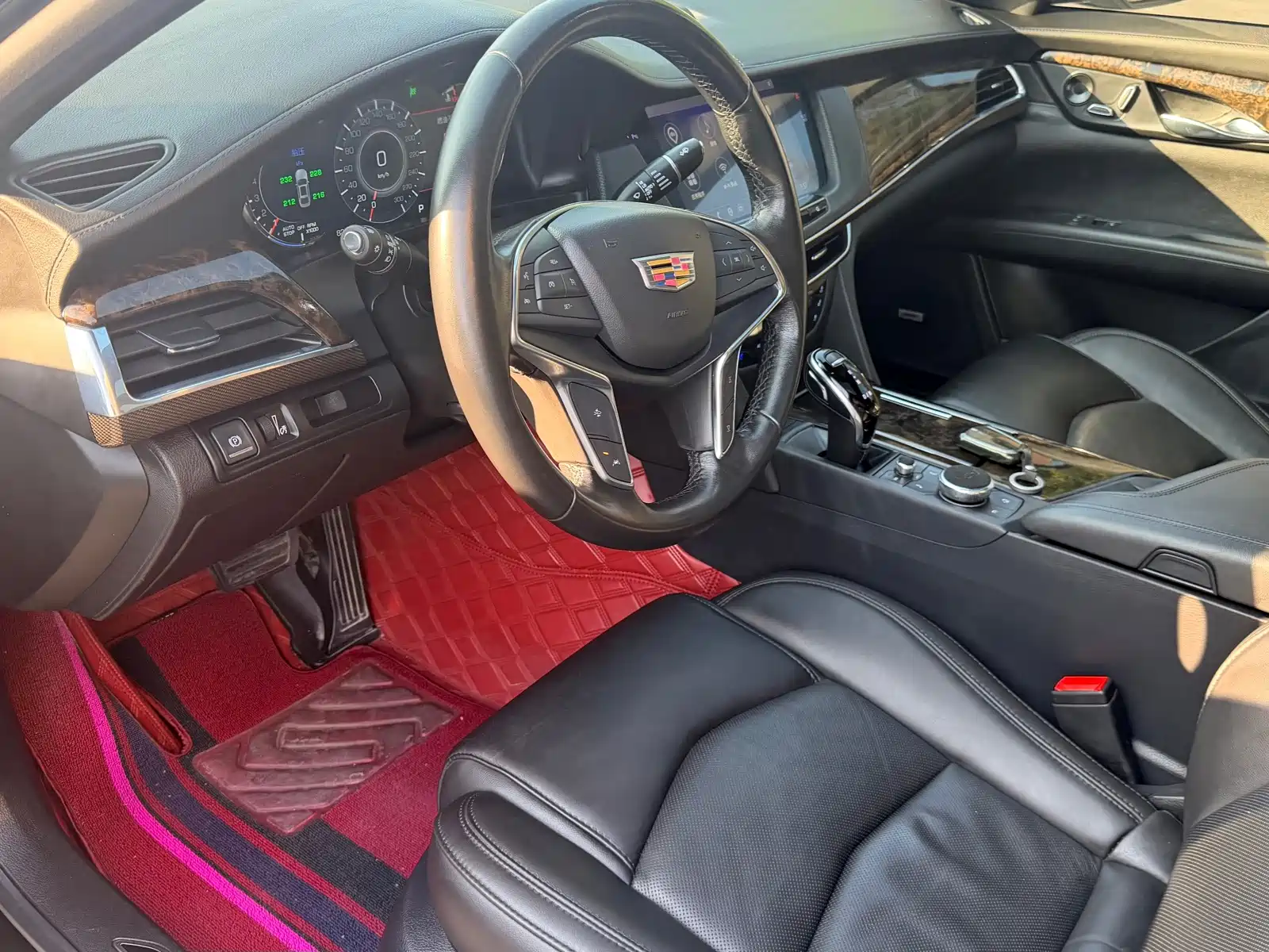 Фото 9 - Cadillac CT6