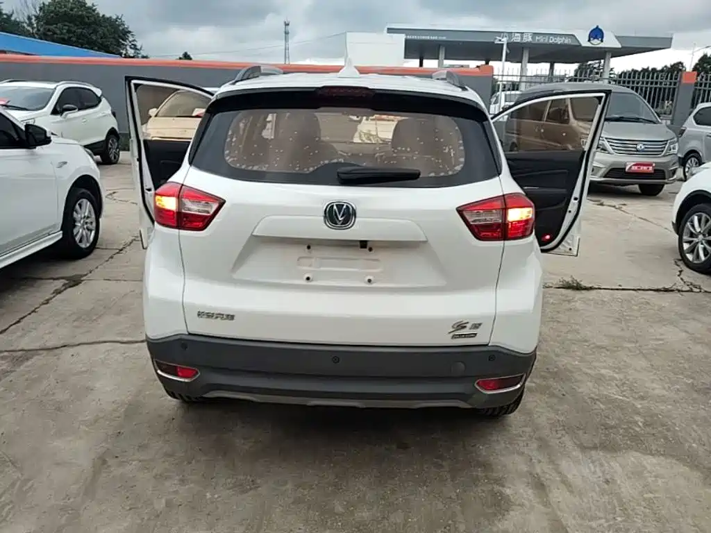 Changan CS15 2016 2016 1.5L Automatic Fashion