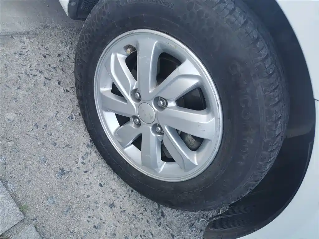Kia K2 2015 Hatchback 1.4L AT GLS Cool Edition фото 26