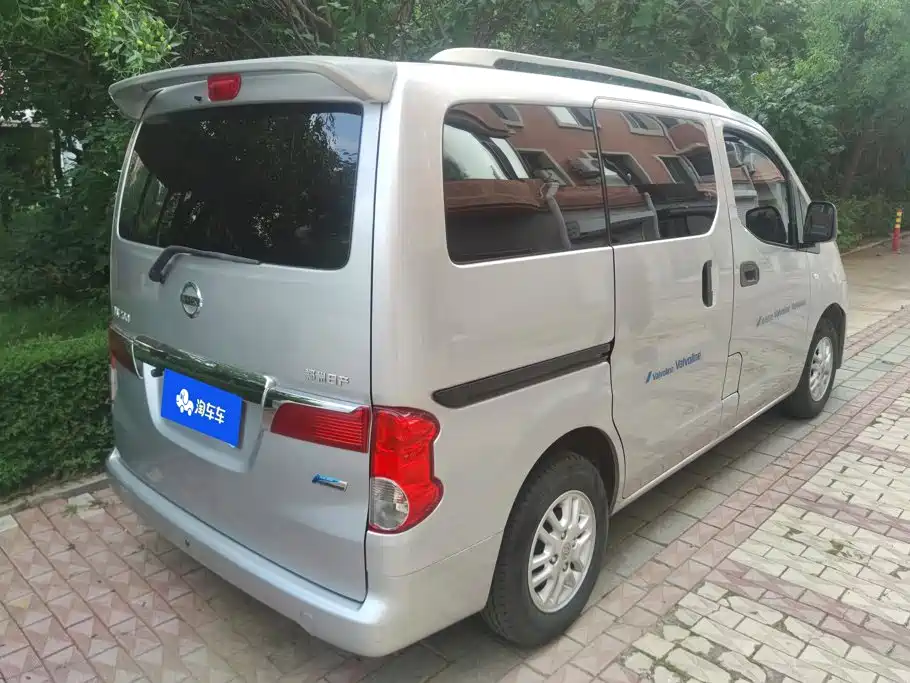 Nissan NV200 2016 2016 1.6L CVT Luxury