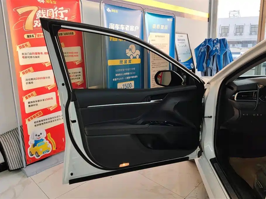 Toyota Camry 2019 Facelift 2.0G Luxury Edition фото 7